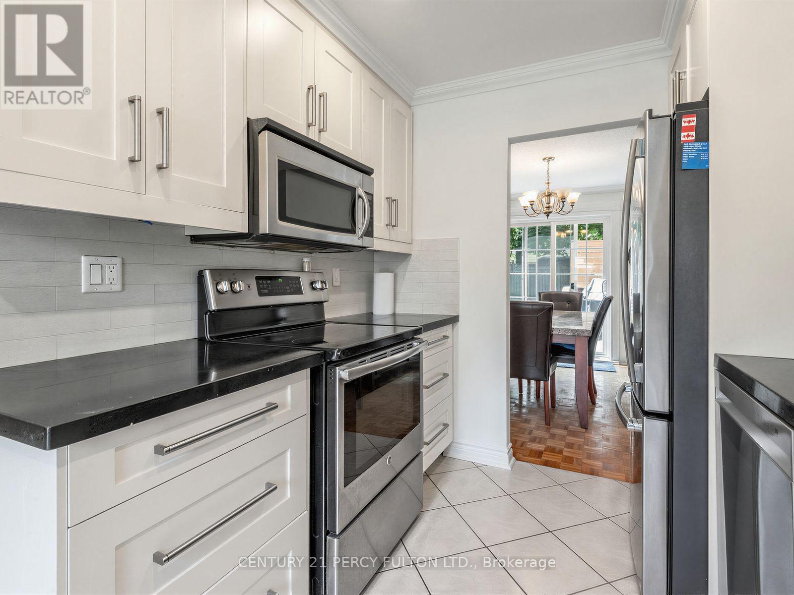 388 Handley Crescent, Newmarket (Central Newmarket), Ontario  L3Y 4T4 - Photo 10 - N13628522