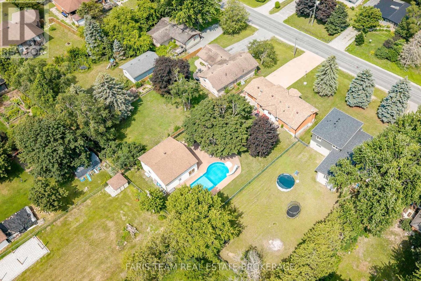 1041 Lebanon Drive, Innisfil, Ontario  L9S 2B7 - Photo 5 - N13628612