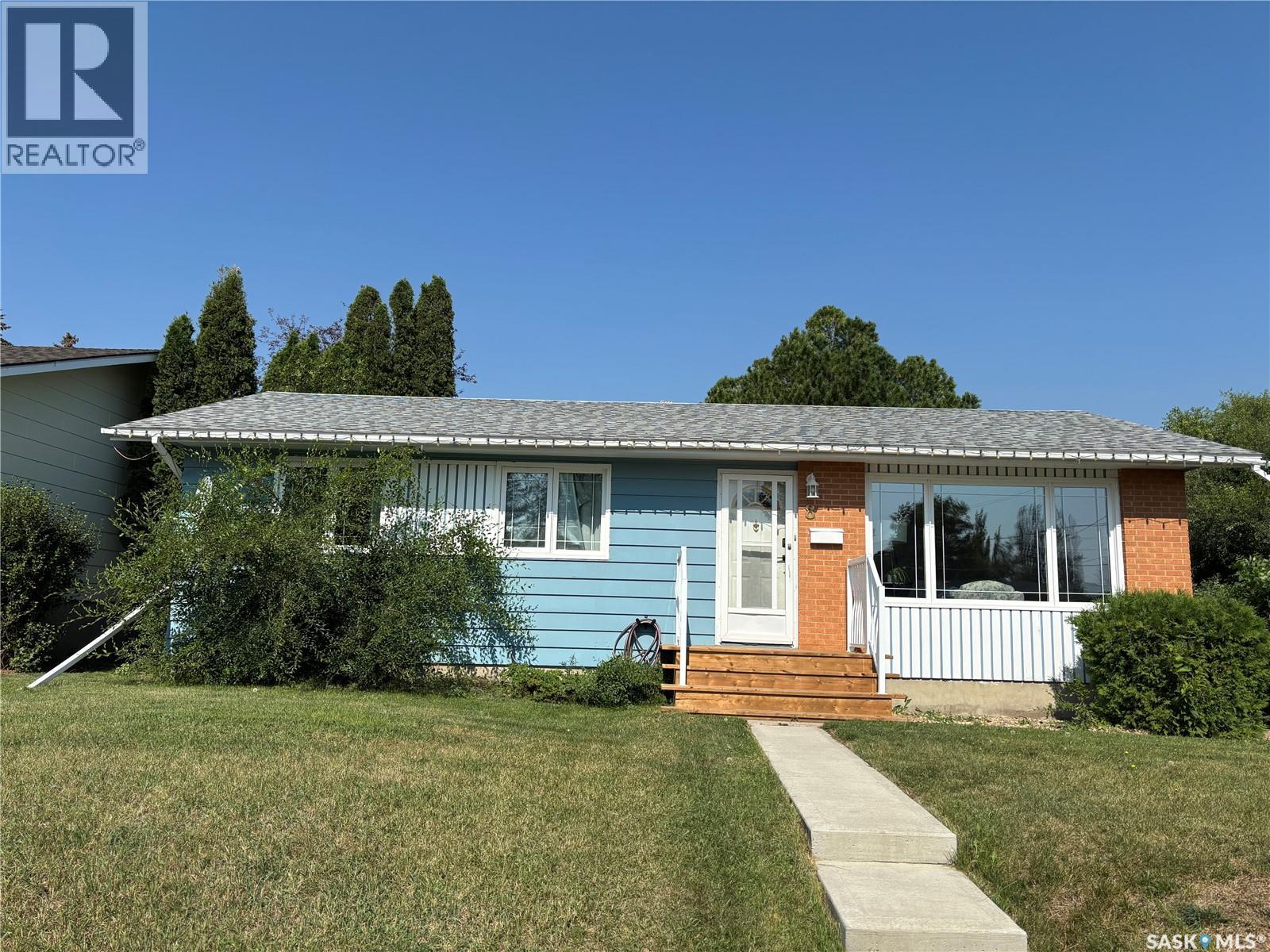 8 Whyte PLACE, Swift Current, Saskatchewan