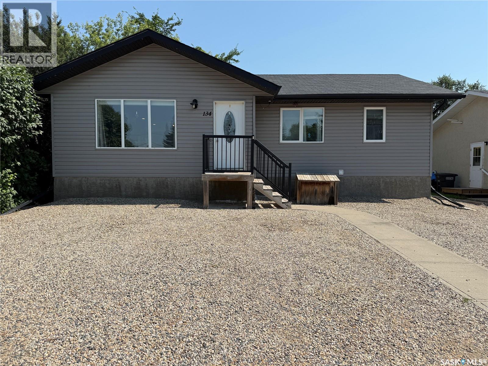 134 10th STREET, Humboldt, Saskatchewan