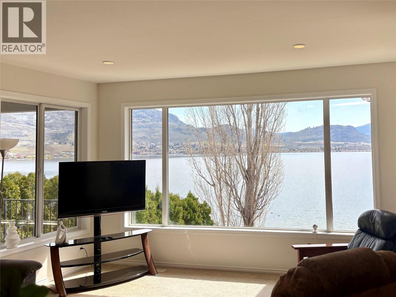 8503 Kingfisher Drive, Osoyoos, British Columbia  V0H 1V1 - Photo 7 - 10392936