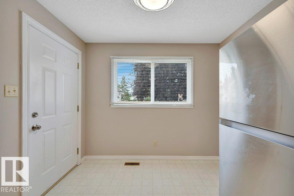 #22 1651 46 St NW, Edmonton, Alberta  T6L 5H2 - Photo 20 - E4501750