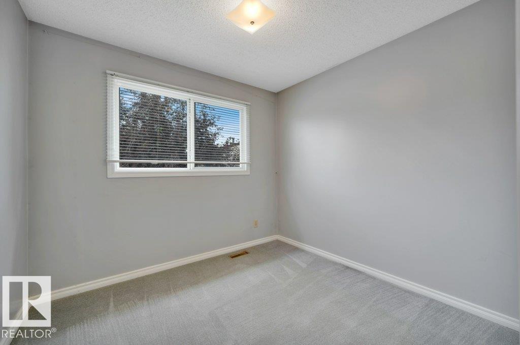 #22 1651 46 St NW, Edmonton, Alberta  T6L 5H2 - Photo 30 - E4501750
