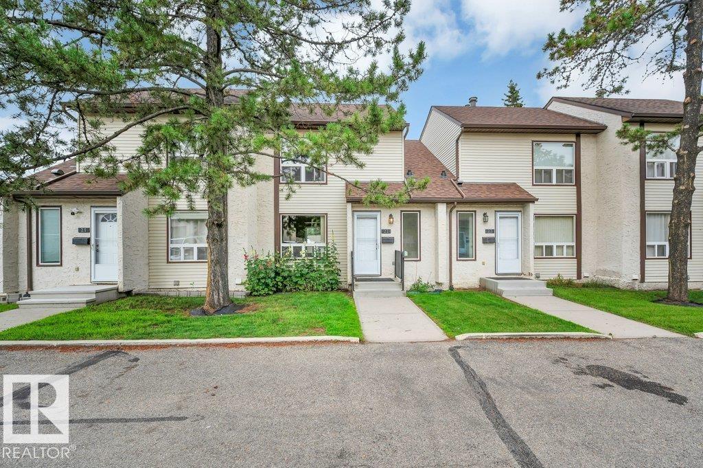 #22 1651 46 St NW, Edmonton, Alberta  T6L 5H2 - Photo 4 - E4501750