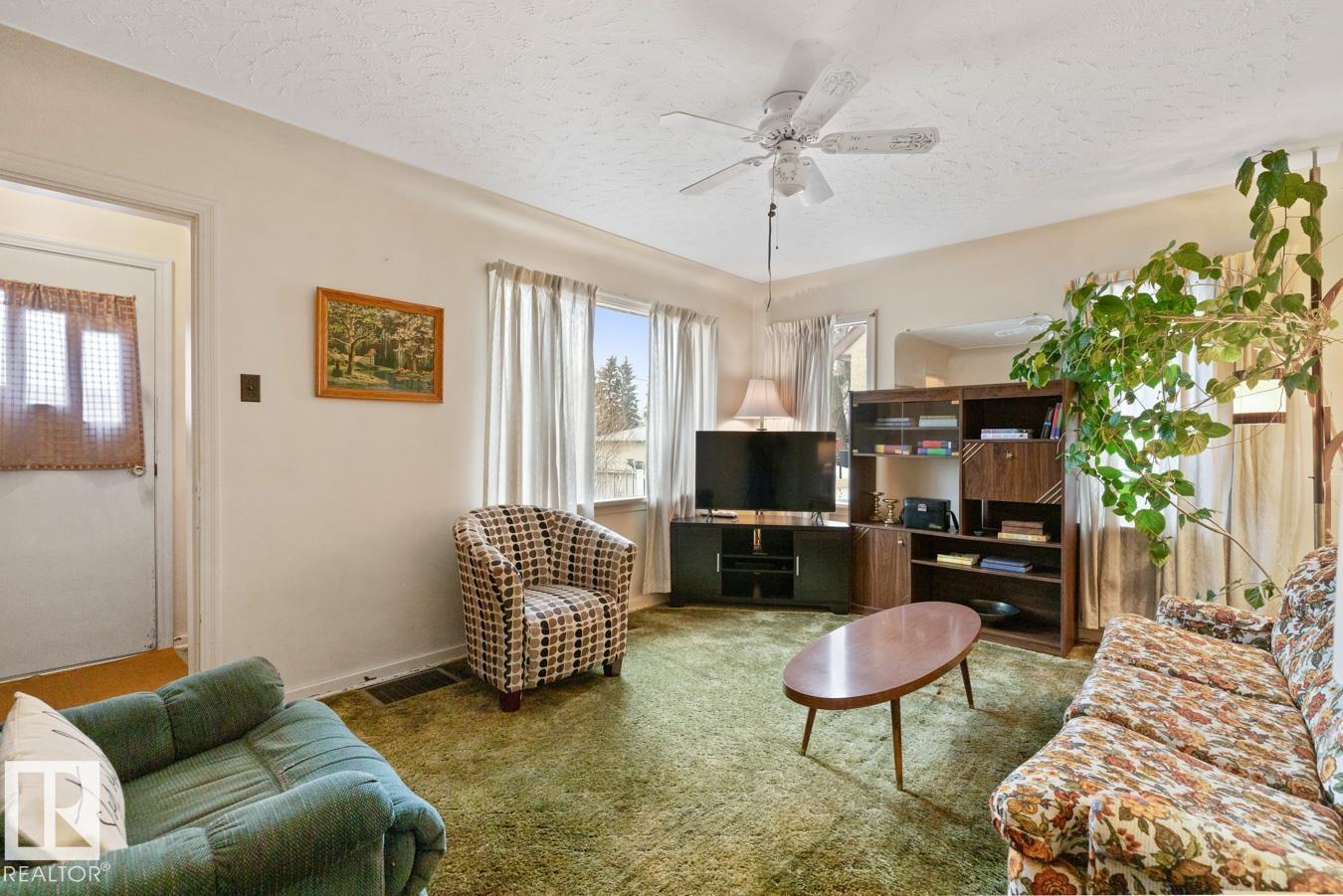 12044 50 St NW, Edmonton, Alberta  T5W 3C4 - Photo 2 - E4501752