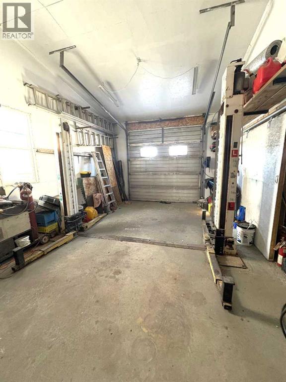 4812 47 Avenue, Forestburg, Alberta  T0B 1N0 - Photo 12 - A2286873