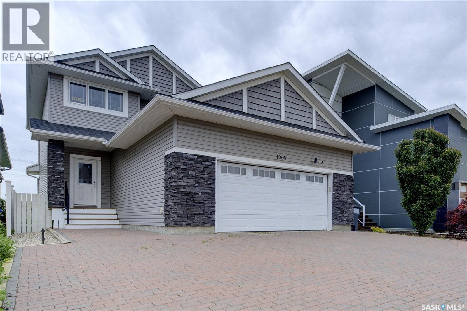 1063 Glacial Shores Common, Saskatoon, Saskatchewan  S7W 0R2 - Photo 2 - SK041316