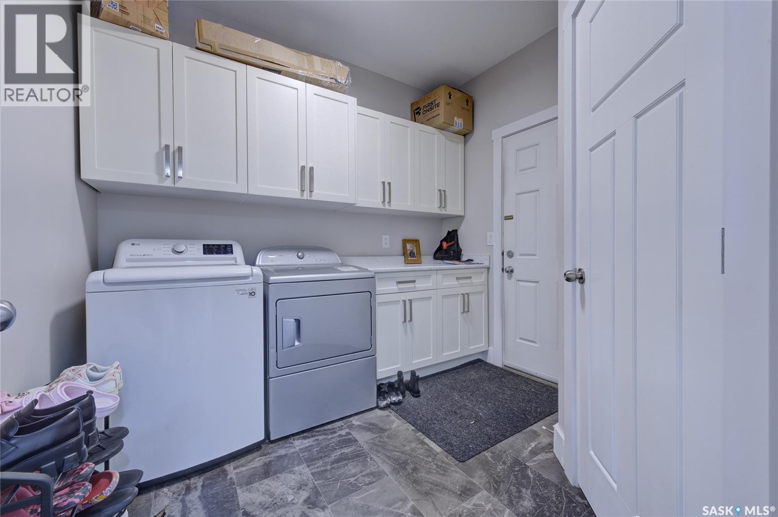 1063 Glacial Shores Common, Saskatoon, Saskatchewan  S7W 0R2 - Photo 17 - SK041316