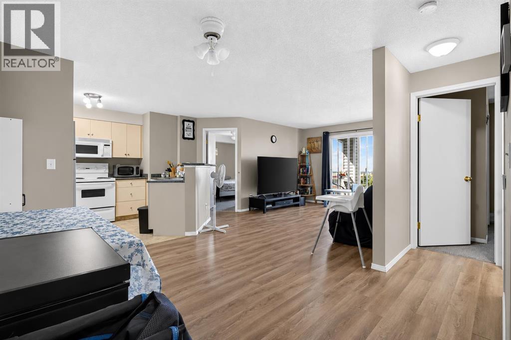424, 1717 60 Street SE, Calgary, Alberta  T2A 7Y7 - Photo 7 - A2328483