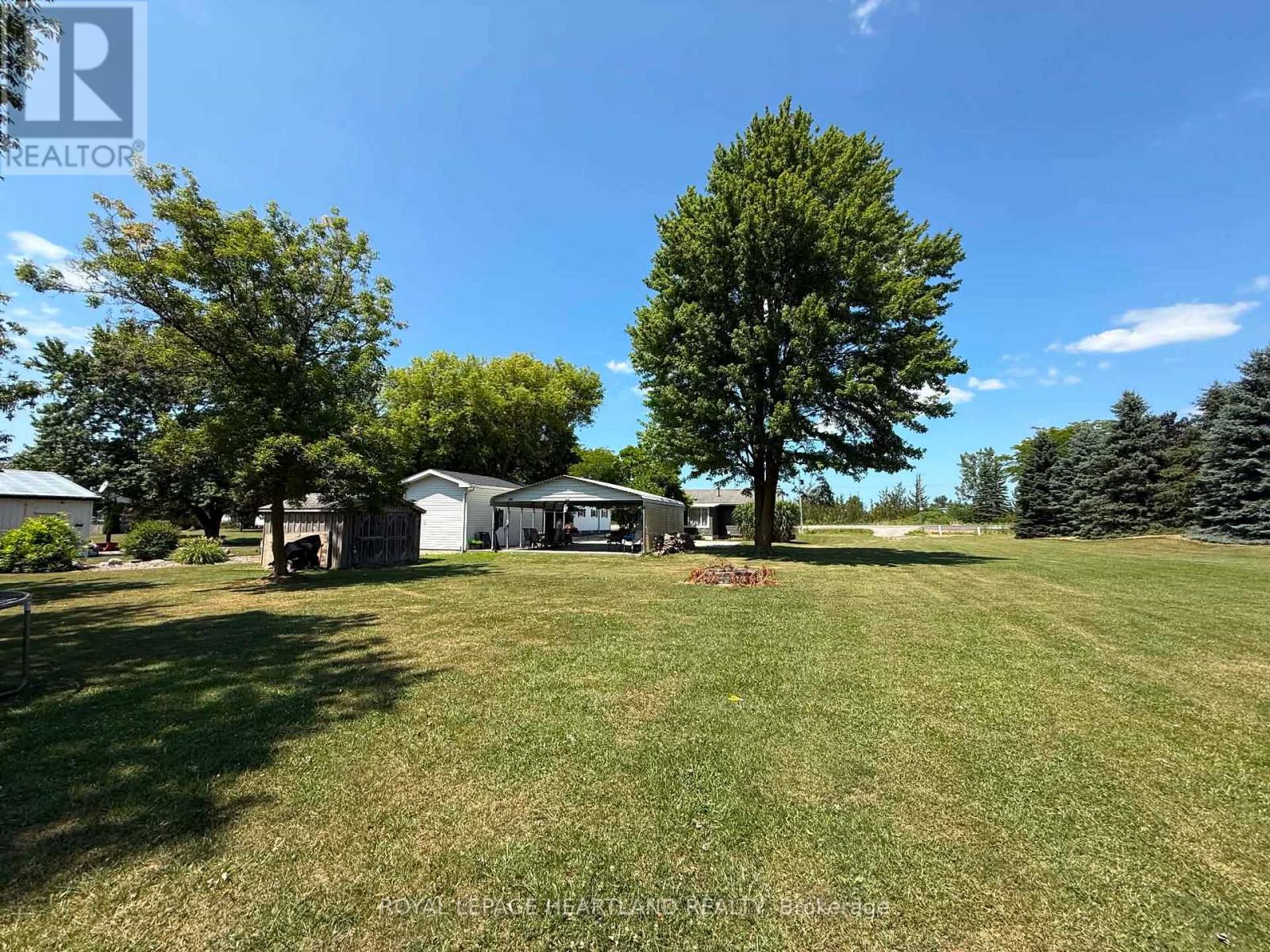 315 Main Street, Lambton Shores, Ontario  N0M 2N0 - Photo 16 - X13628670