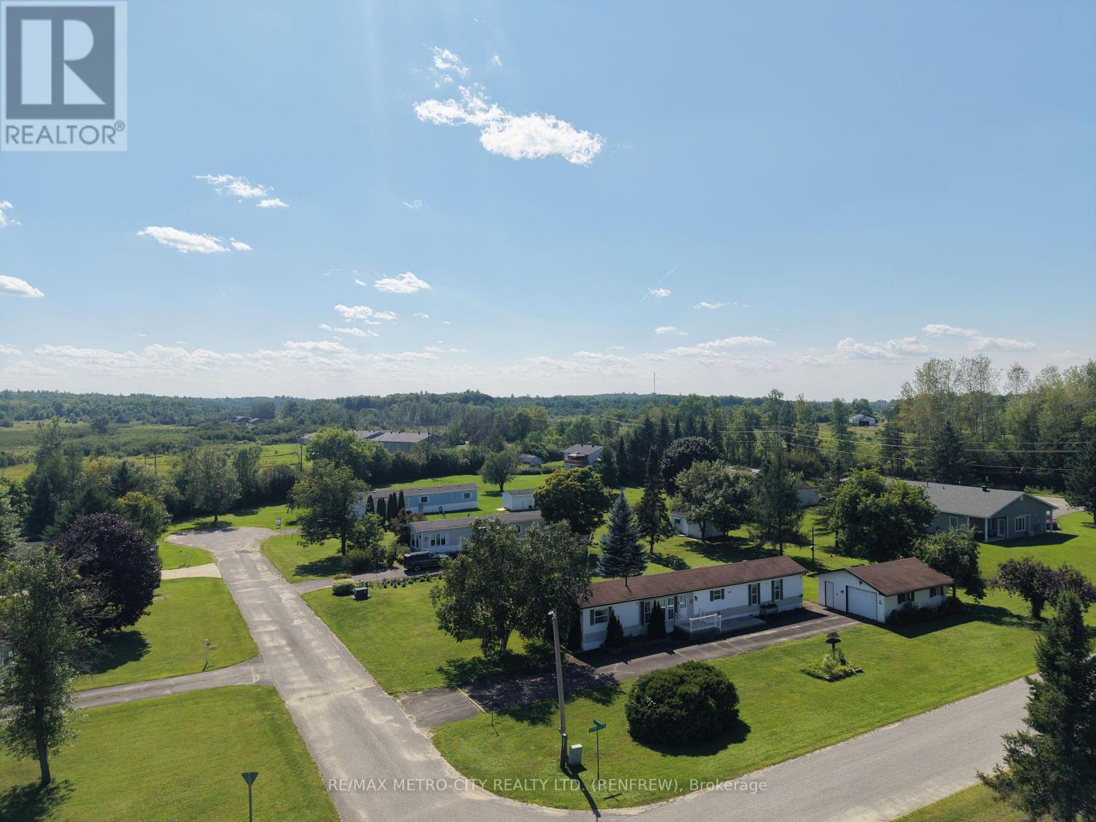 34 Sunset Lane, Horton, Ontario  K7V 0A5 - Photo 25 - X13628642