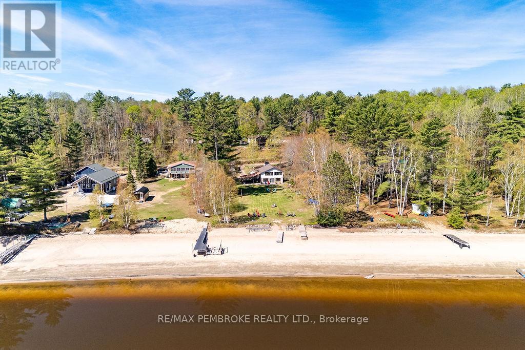 634 GOLDFINCH WAY, Head, Ontario