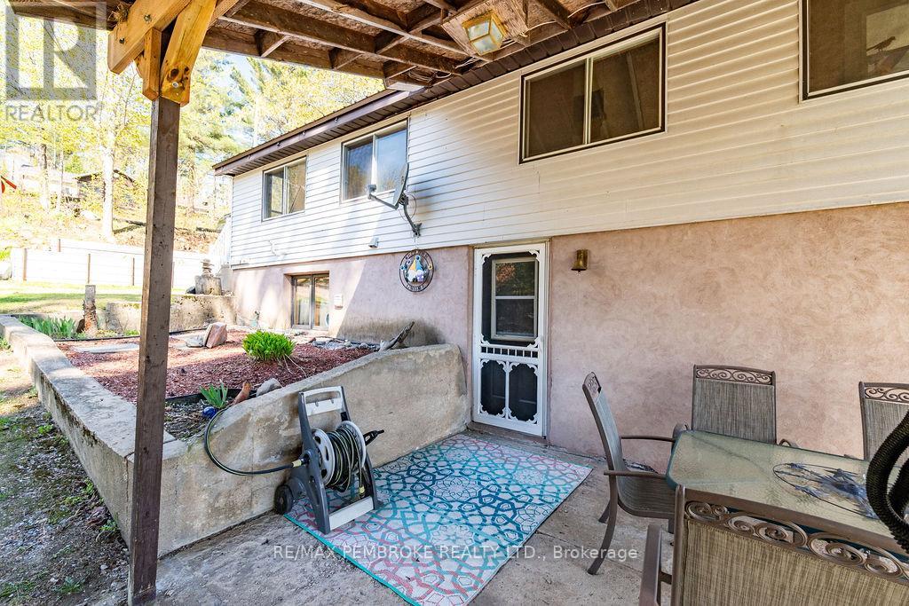 634 Goldfinch Way, Head, Ontario K0J 2K0 - Photo 4 - X13628644