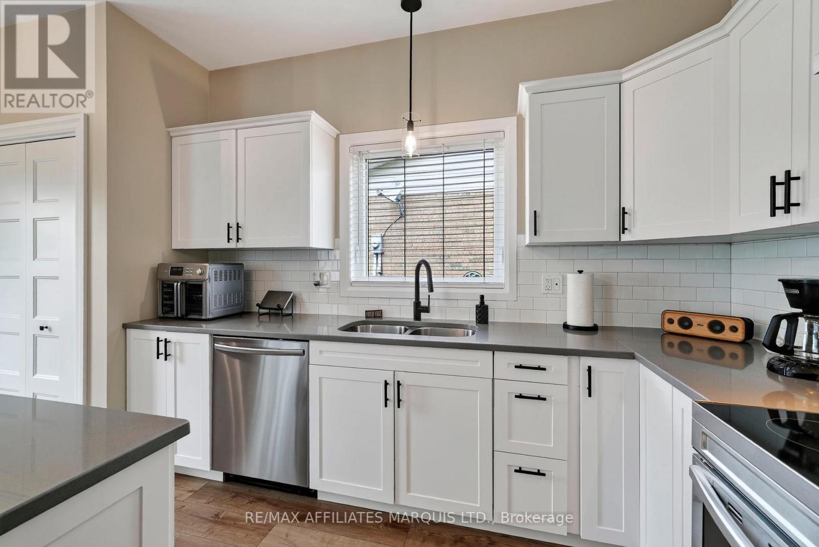 5401 Woodlands Road, South Stormont, Ontario  K0C 1M0 - Photo 4 - X13628666