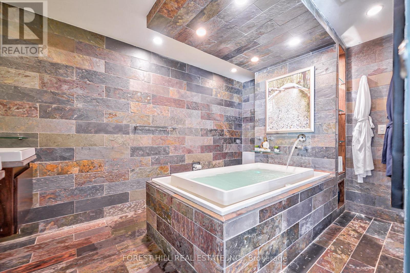 Ph2701 - 8 Colborne Street, Toronto, Ontario  M5E 1A1 - Photo 20 - C13628668