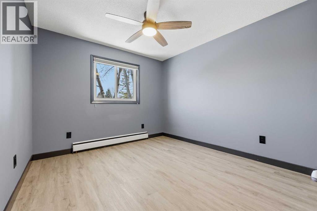 203, 3103 Blakiston Drive Nw, Calgary, Alberta  T2L 1L7 - Photo 12 - A2300854