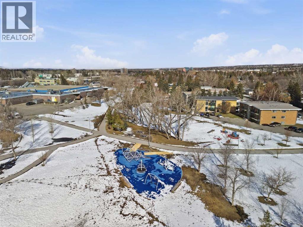 203, 3103 Blakiston Drive Nw, Calgary, Alberta  T2L 1L7 - Photo 26 - A2300854