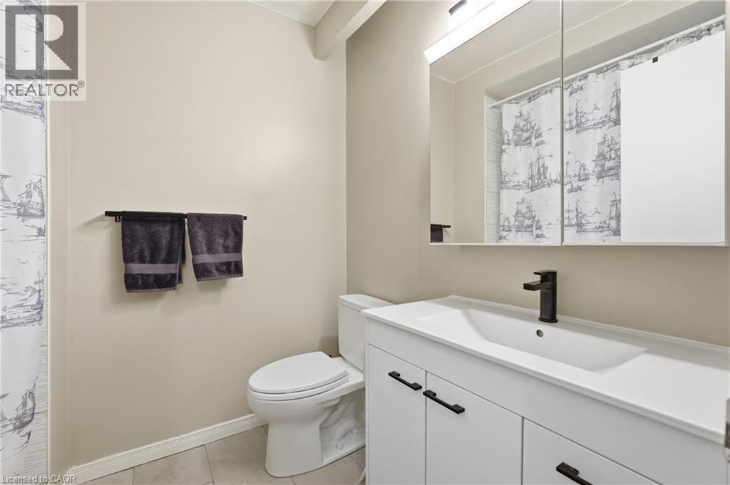 2277 Mountain Grove Avenue Unit# 39, Burlington, Ontario  L7P 2H8 - Photo 13 - 40844339