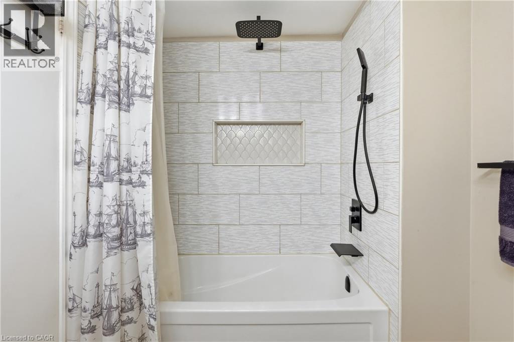 2277 Mountain Grove Avenue Unit# 39, Burlington, Ontario  L7P 2H8 - Photo 14 - 40844339