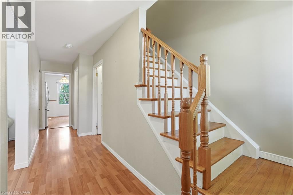2277 Mountain Grove Avenue Unit# 39, Burlington, Ontario  L7P 2H8 - Photo 3 - 40844339
