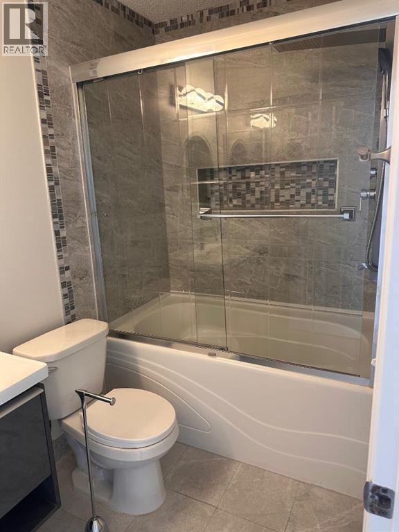 78 Crystal Shores Heights, Okotoks, Alberta  T1S 2K9 - Photo 30 - A2318337