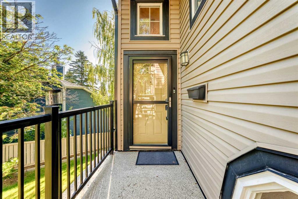 25, 448 Strathcona Drive SW, Calgary, Alberta  T3H 1M3 - Photo 2 - A2326849