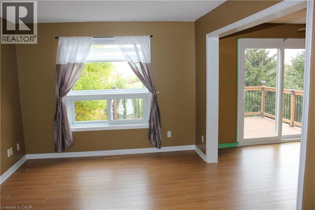 184 Northampton Crescent Unit# B, Waterloo, Ontario  N2T 2M5 - Photo 4 - 40852762