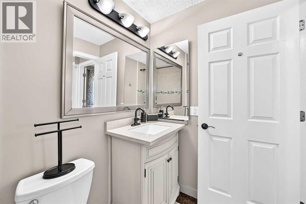 25, 448 Strathcona Drive SW, Calgary, Alberta  T3H 1M3 - Photo 20 - A2326849