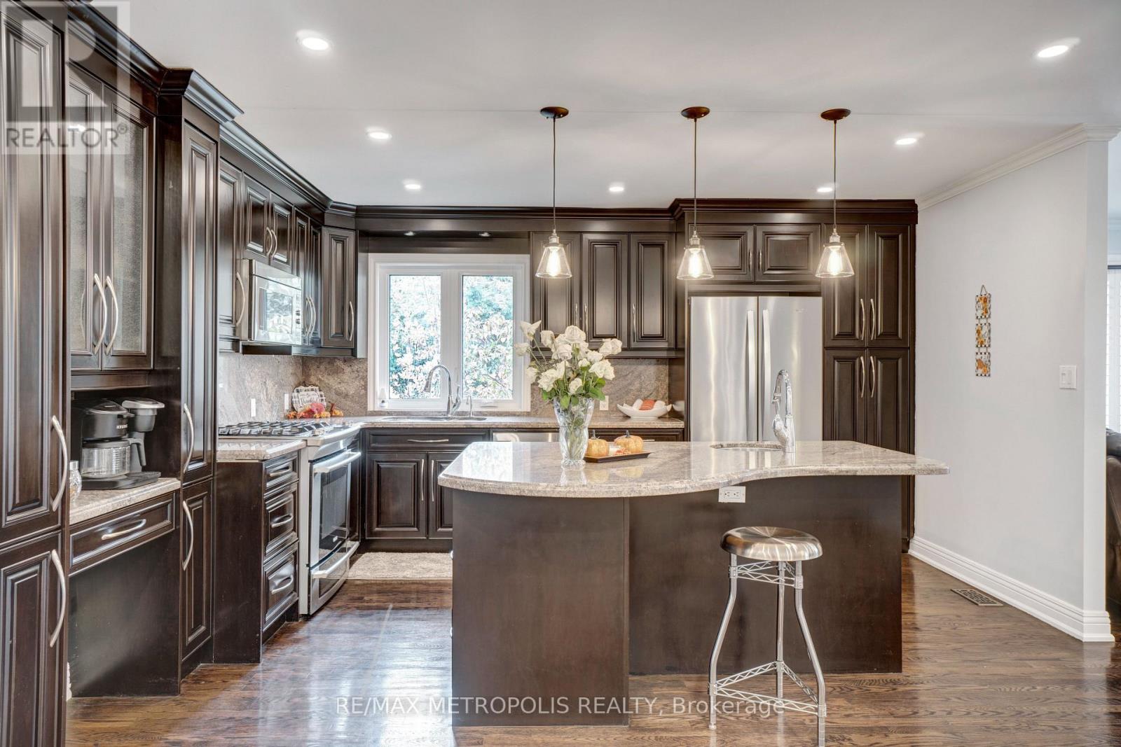 1872 Appleview Road, Pickering, Ontario  L1V 1T8 - Photo 11 - E13628676