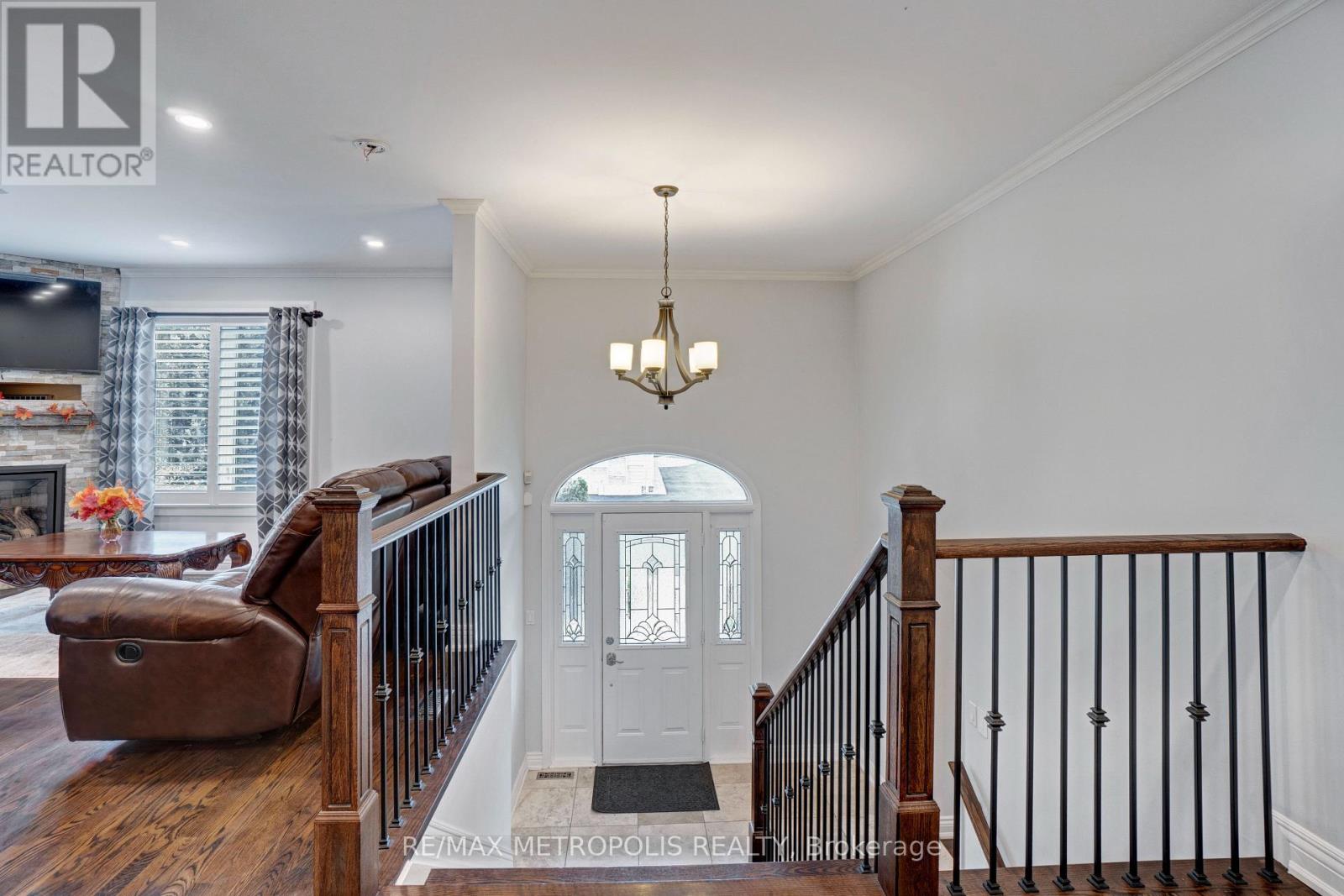 1872 Appleview Road, Pickering, Ontario  L1V 1T8 - Photo 5 - E13628676