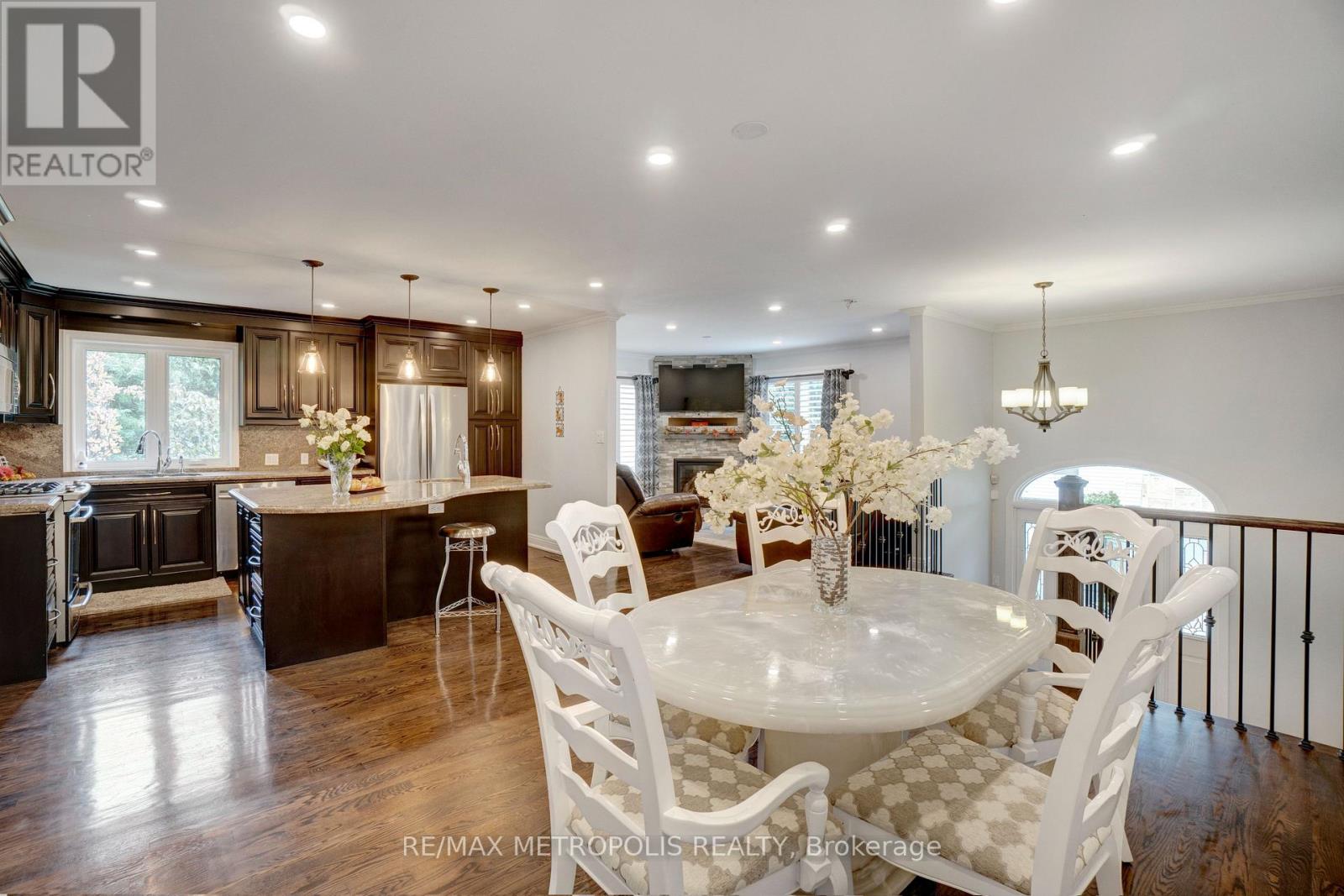1872 Appleview Road, Pickering, Ontario  L1V 1T8 - Photo 9 - E13628676