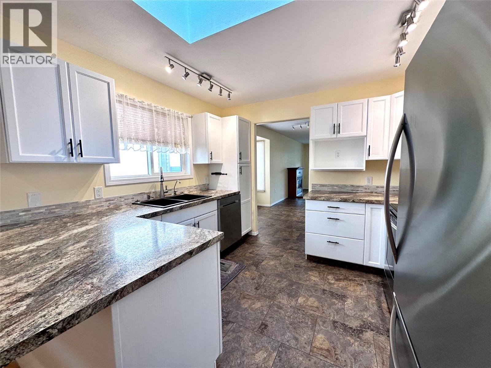 2210 Columbia Avenue Unit# 54, Castlegar, British Columbia  V1N 2X1 - Photo 6 - 10396212