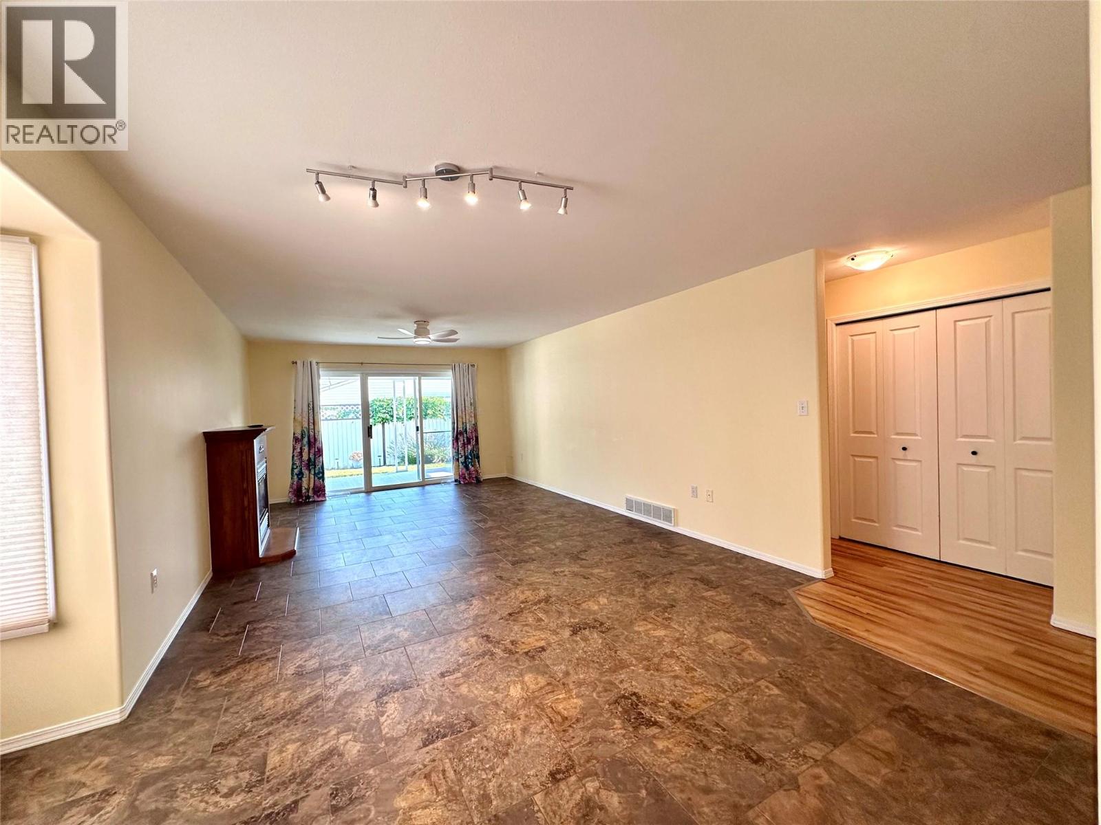 2210 Columbia Avenue Unit# 54, Castlegar, British Columbia  V1N 2X1 - Photo 14 - 10396212