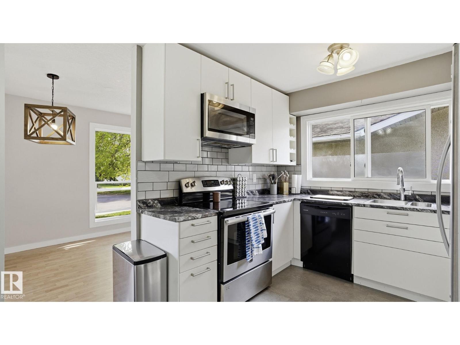 7 Beechmont Av, Spruce Grove, Alberta  T7X 1E6 - Photo 3 - E4501755