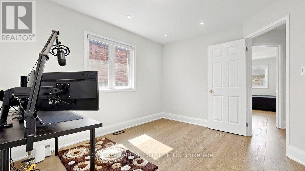 769 White Clover Way, Mississauga, Ontario  L5V 0C2 - Photo 24 - W13625690