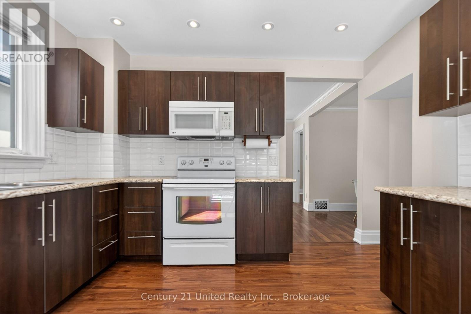 810 Byron Street S, Whitby, Ontario  L1N 4R8 - Photo 16 - E13171058