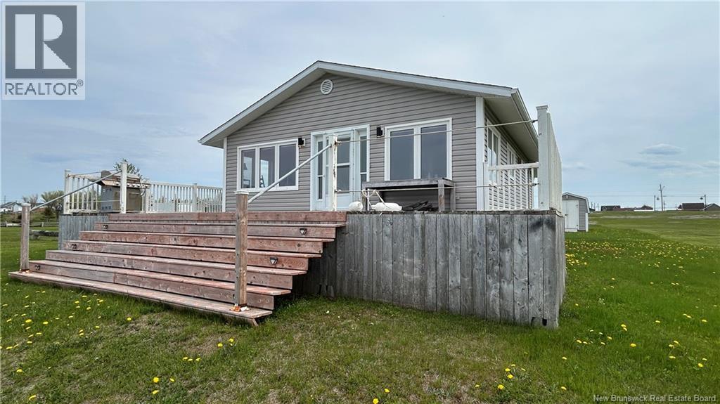 7731 2 Du Havre Street, Bas-Caraquet, New Brunswick  E1W 5W9 - Photo 2 - NB133616