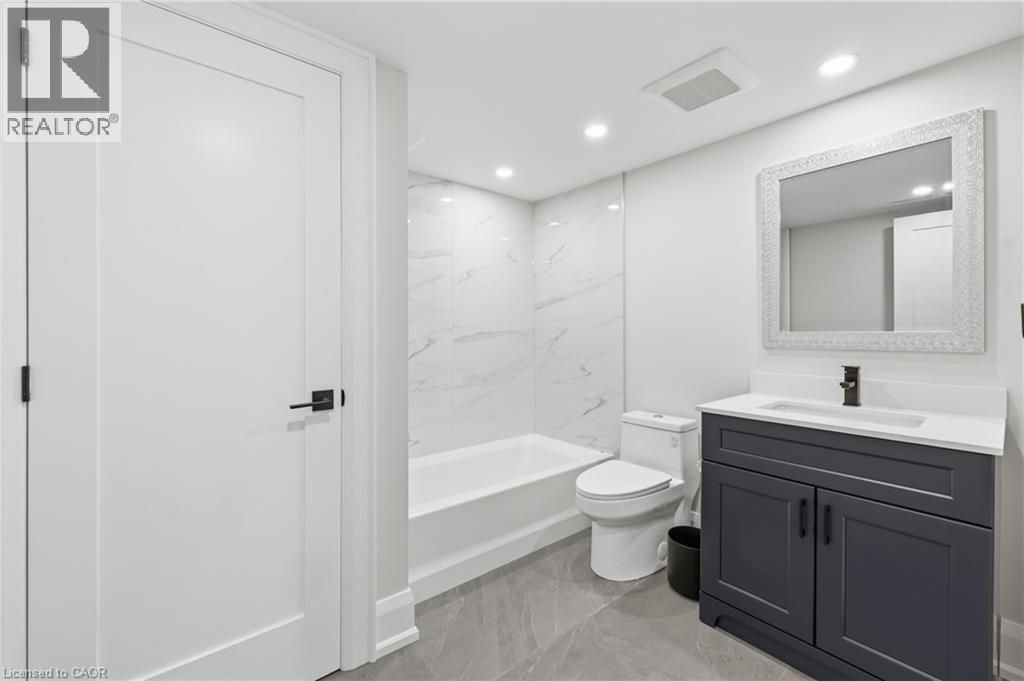 2029 Kempton Park Drive, Mississauga, Ontario  L5M 2Z4 - Photo 37 - 40843520