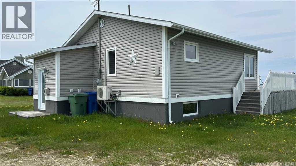7731 2 Du Havre Street, Bas-Caraquet, New Brunswick  E1W 5W9 - Photo 9 - NB133616