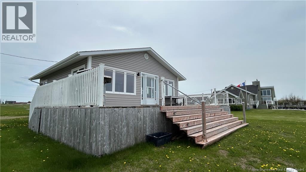7731 2 Du Havre Street, Bas-Caraquet, New Brunswick  E1W 5W9 - Photo 4 - NB133616