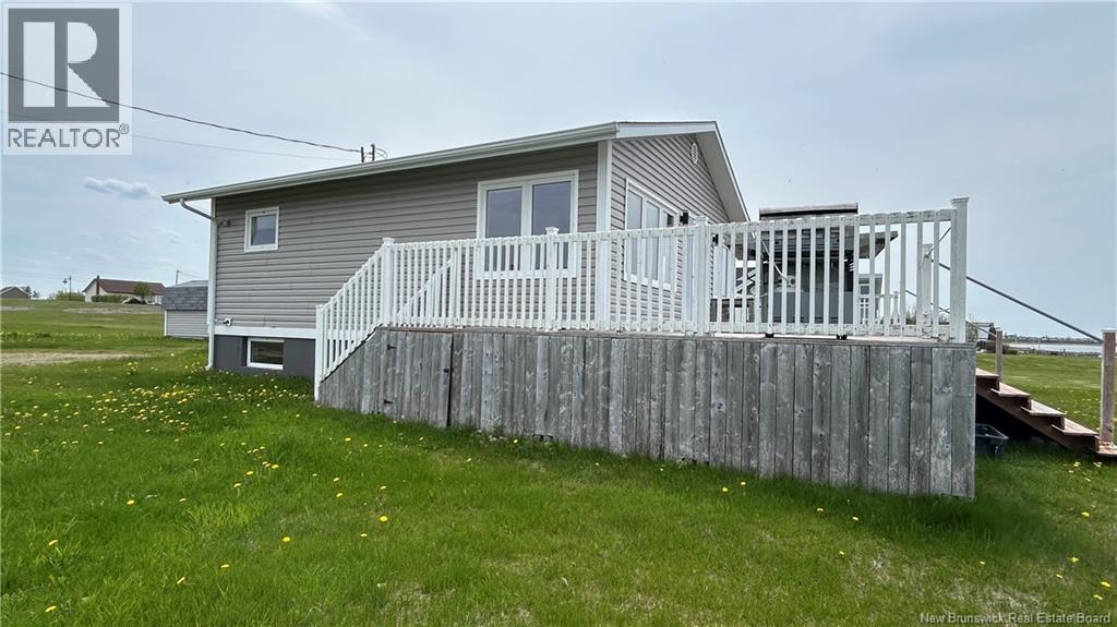 7731 2 Du Havre Street, Bas-Caraquet, New Brunswick  E1W 5W9 - Photo 5 - NB133616