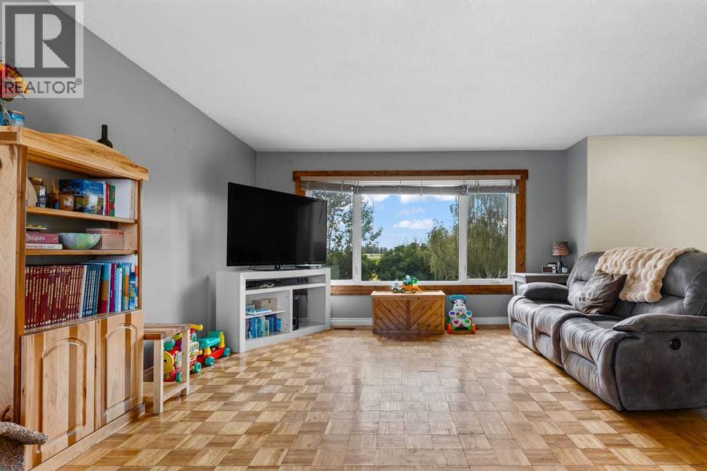 466054 113 Street E, Rural Foothills County, Alberta  T2V 1P7 - Photo 3 - A2333741