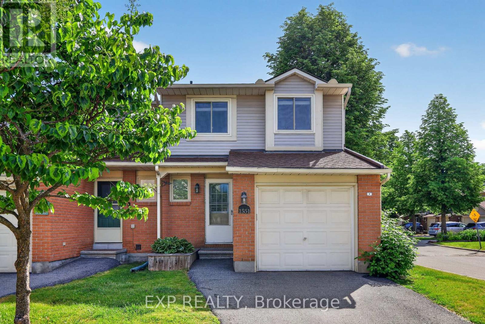1551 HOSKINS CRESCENT, Ottawa, Ontario