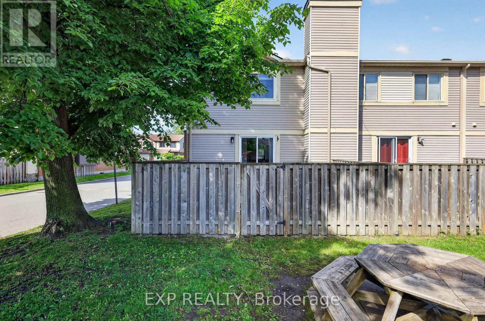 1551 Hoskins Crescent, Ottawa, Ontario K1C 2G3 - Photo 43 - X13628762