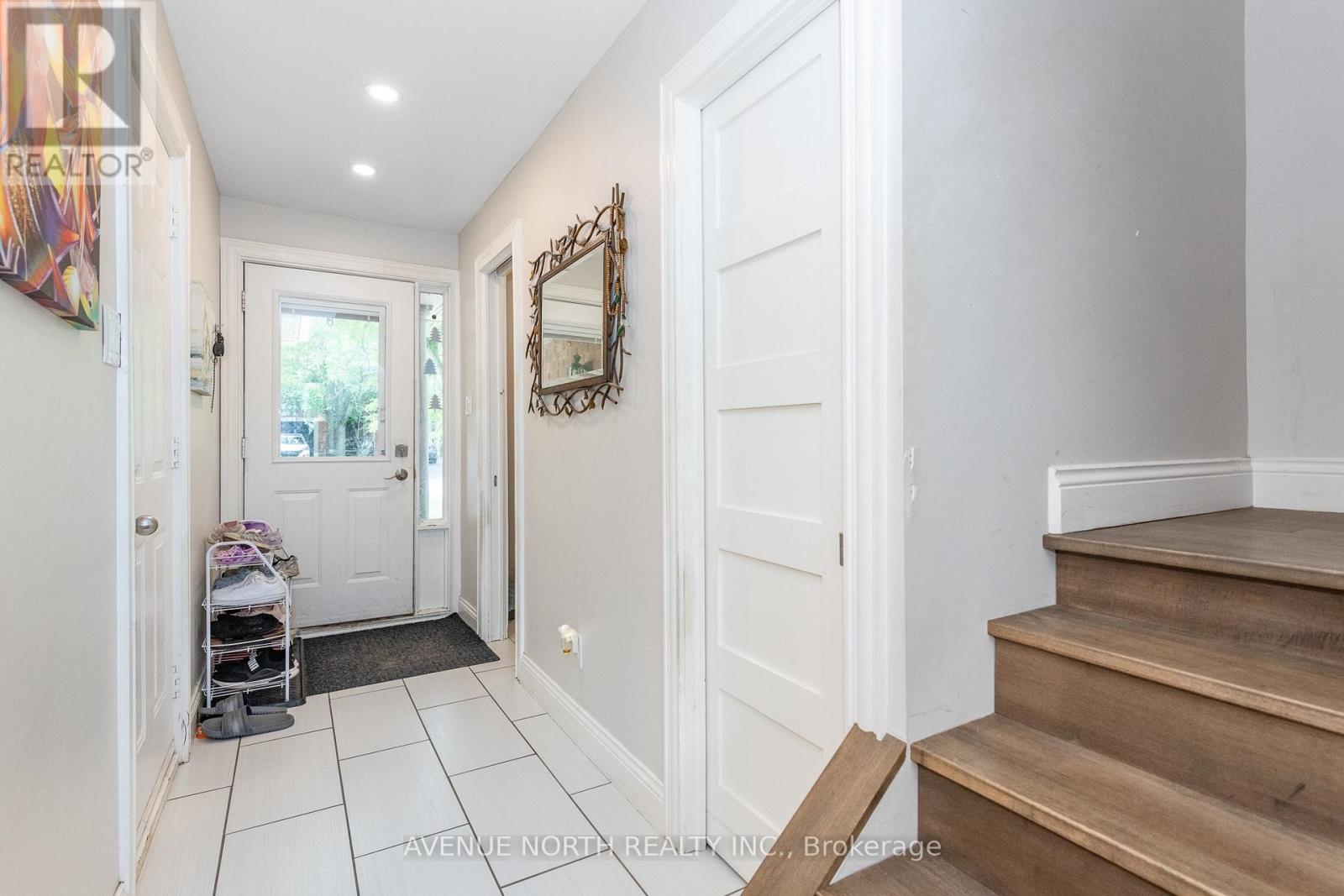 501 Lawler Crescent, Ottawa, Ontario K4A 3Y4 - Photo 3 - X13628810