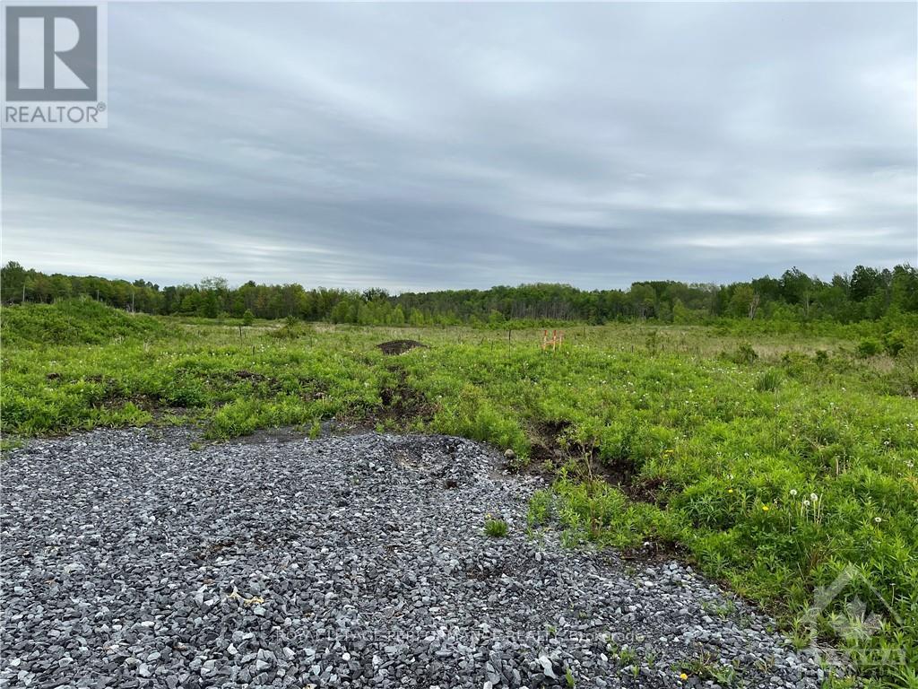 860 Summit Private, Clarence-Rockland, Ontario K4K 1K7 - Photo 3 - X13628816