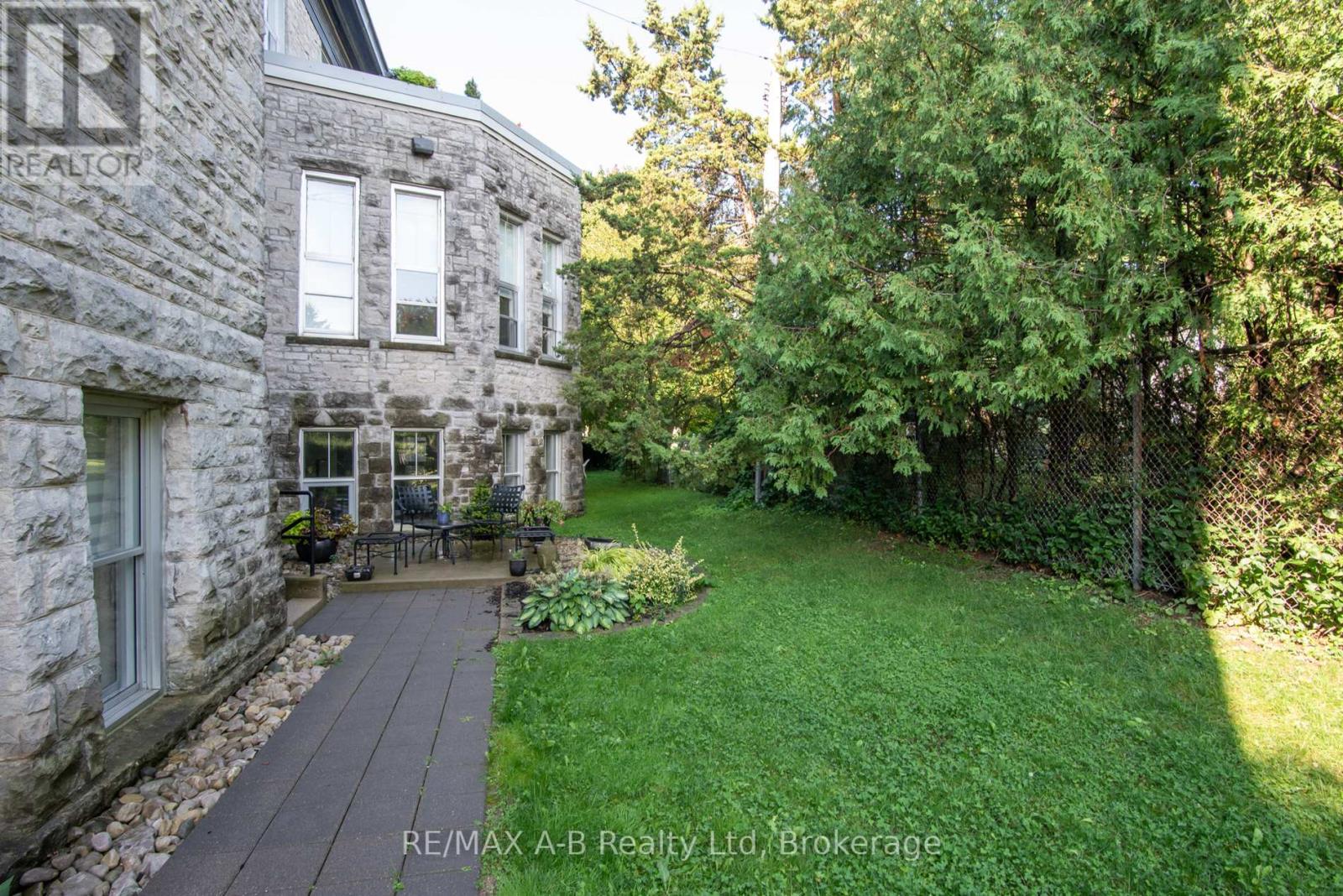 1c - 189 Elizabeth Street, St. Marys, Ontario  N4X 0B5 - Photo 5 - X13628752
