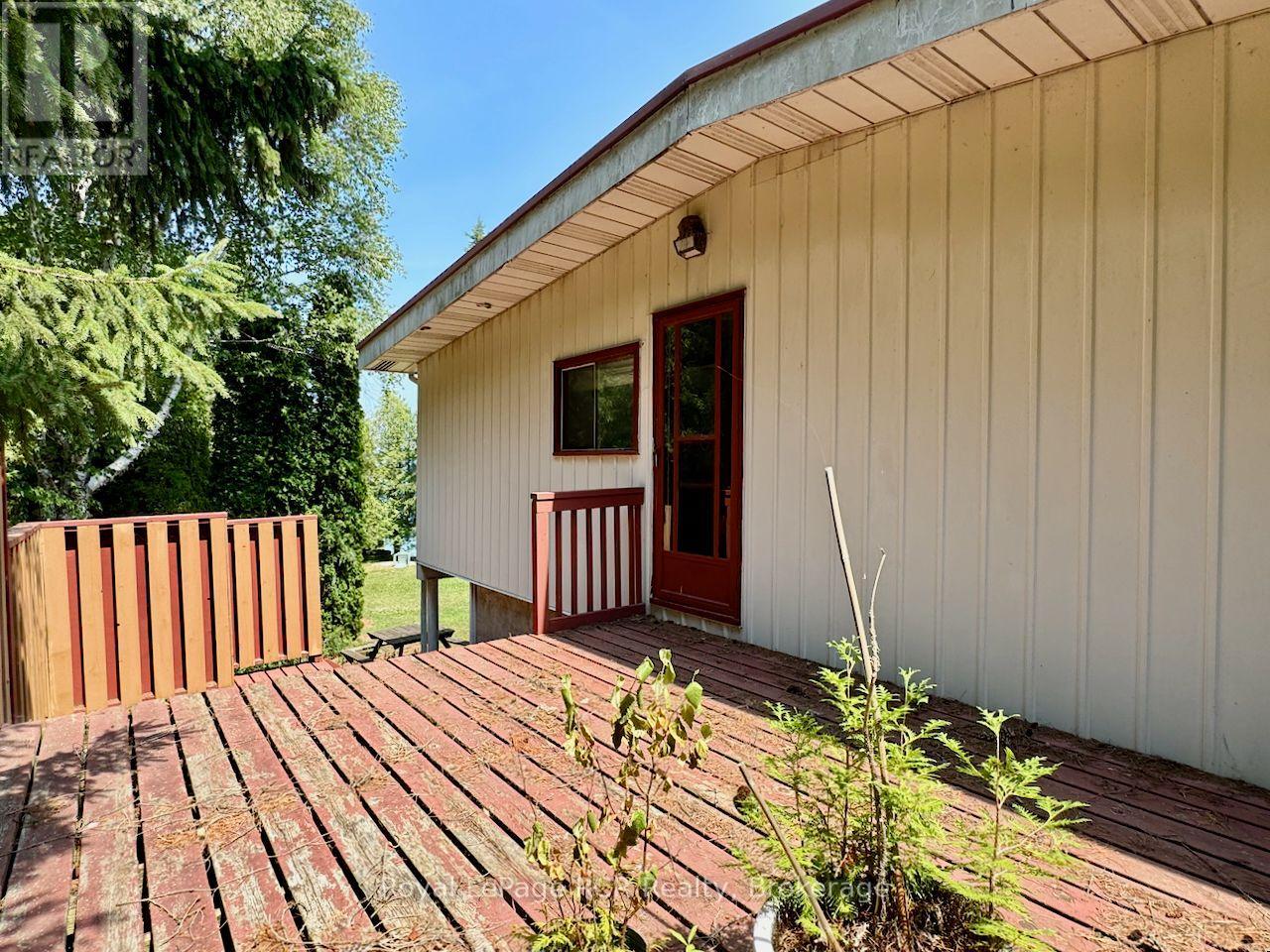 2 William Street, Northern Bruce Peninsula, Ontario  N0H 1W0 - Photo 17 - X13628798