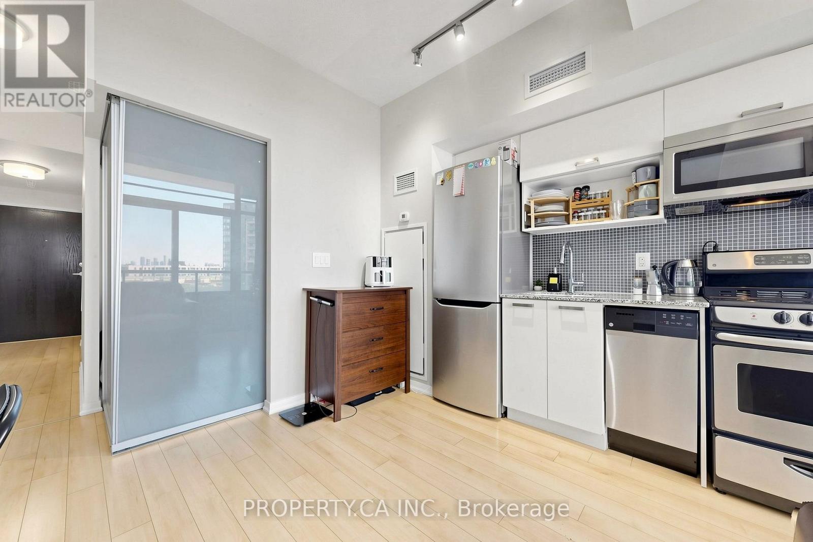 819w - 36 Lisgar Street, Toronto, Ontario  M6J 0C7 - Photo 5 - C13628734