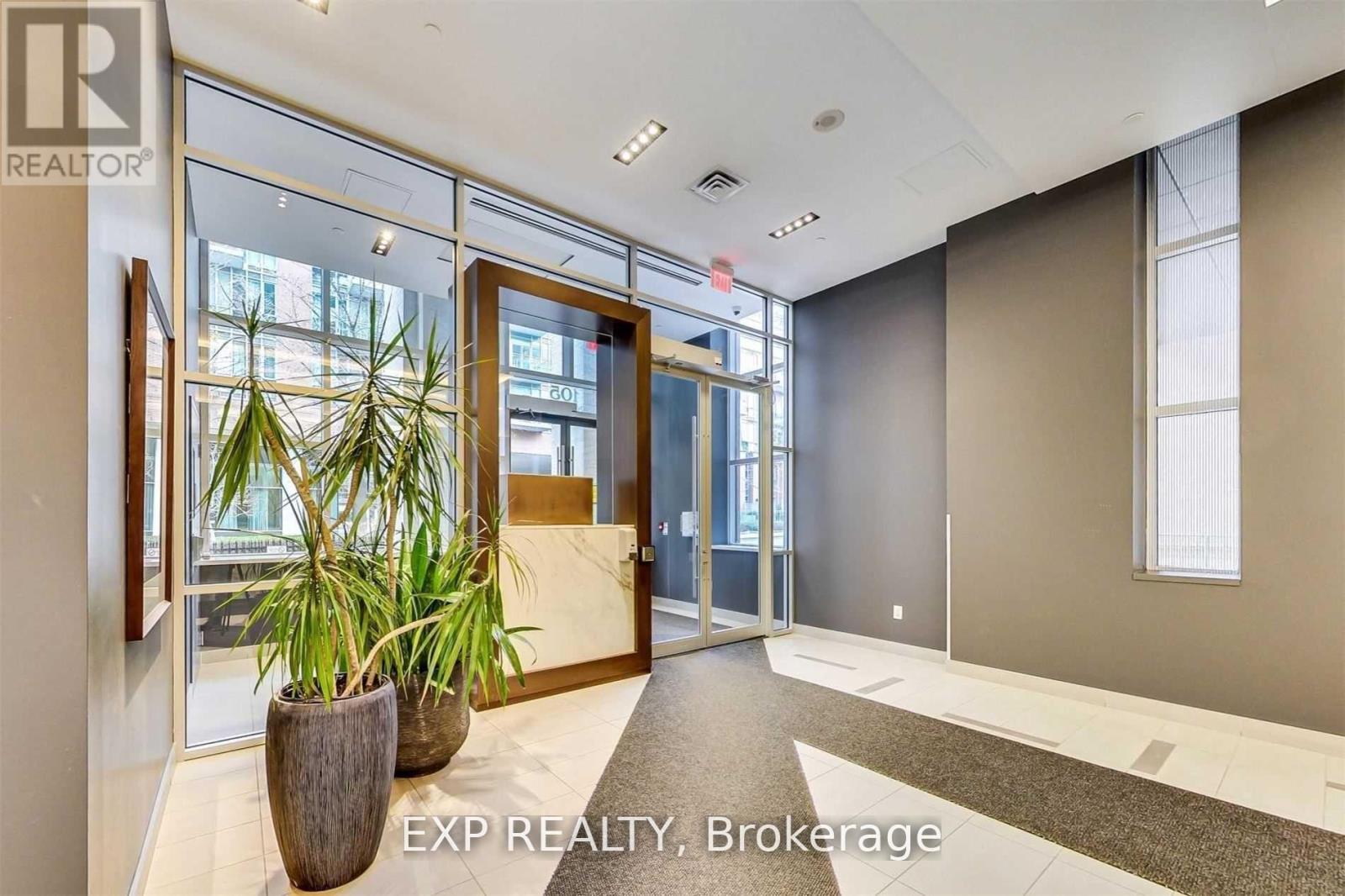 705 - 105 George Street, Toronto, Ontario  M5A 0L4 - Photo 3 - C13628780